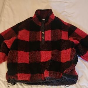 American Eagle Outfitters Red and Black Plaid Pullover